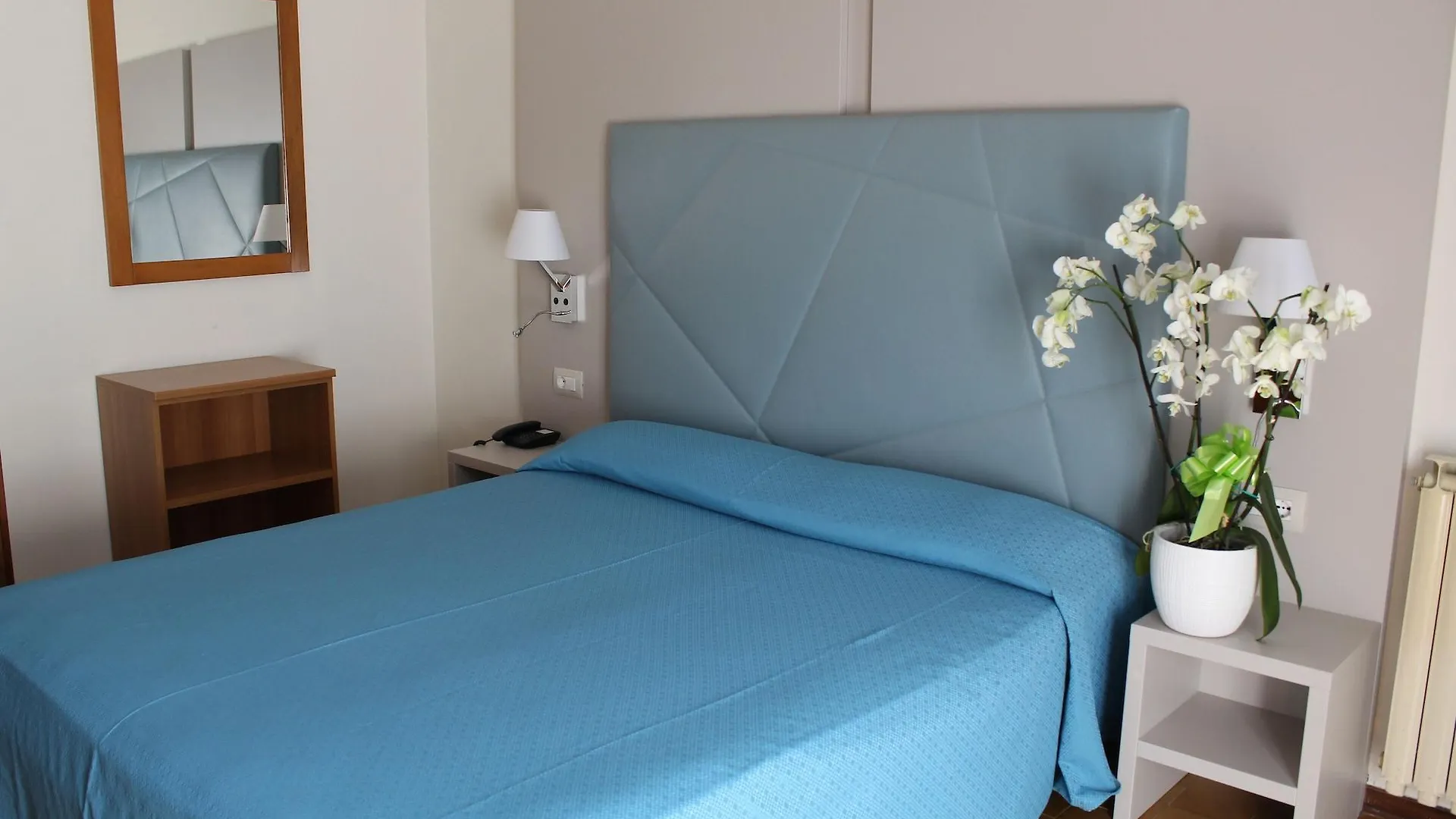 Hotel Residence Holiday Сирмионе Апарт-отель