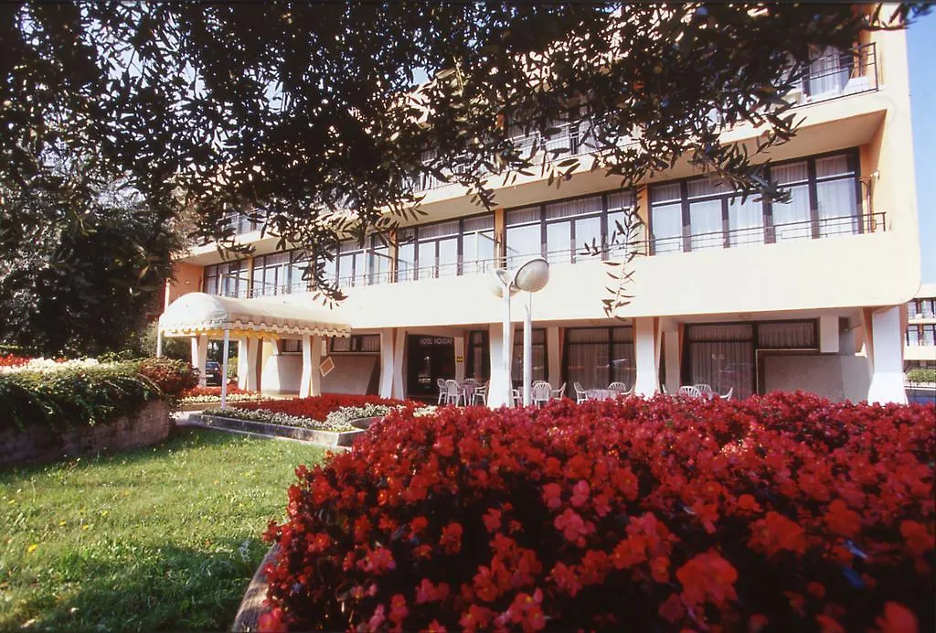 Апарт-отель Hotel Residence Holiday Сирмионе
